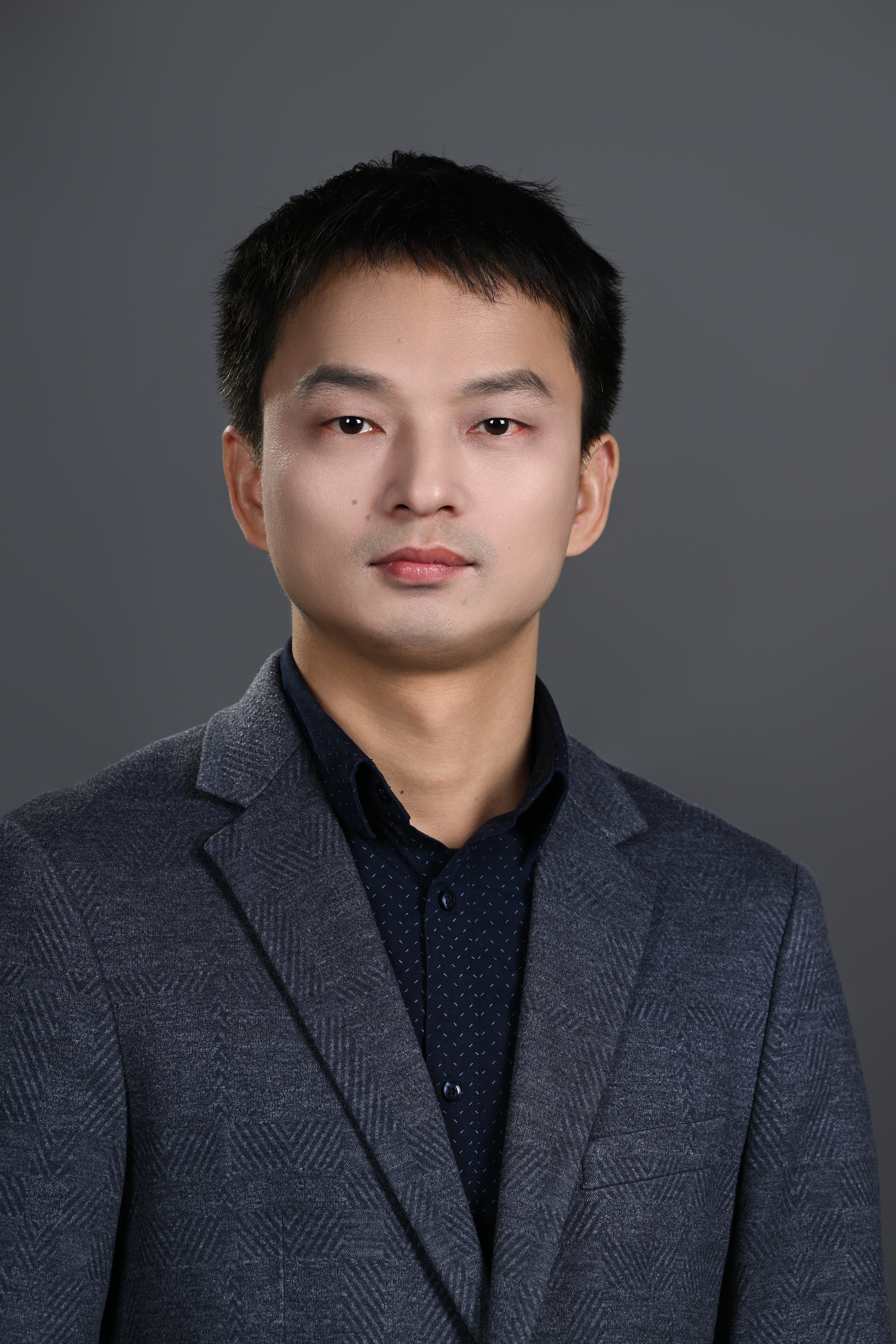 Dr. Xiong Zhou